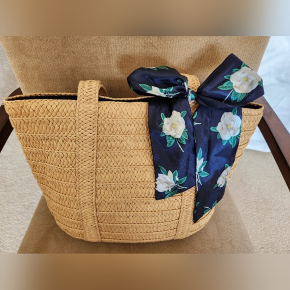 Draper James Straw Handbag with Blue Scarf - Picture 2 of 4